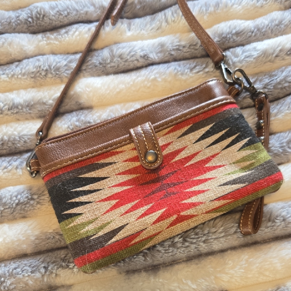Wrangler Multicolor Crossbody Bag